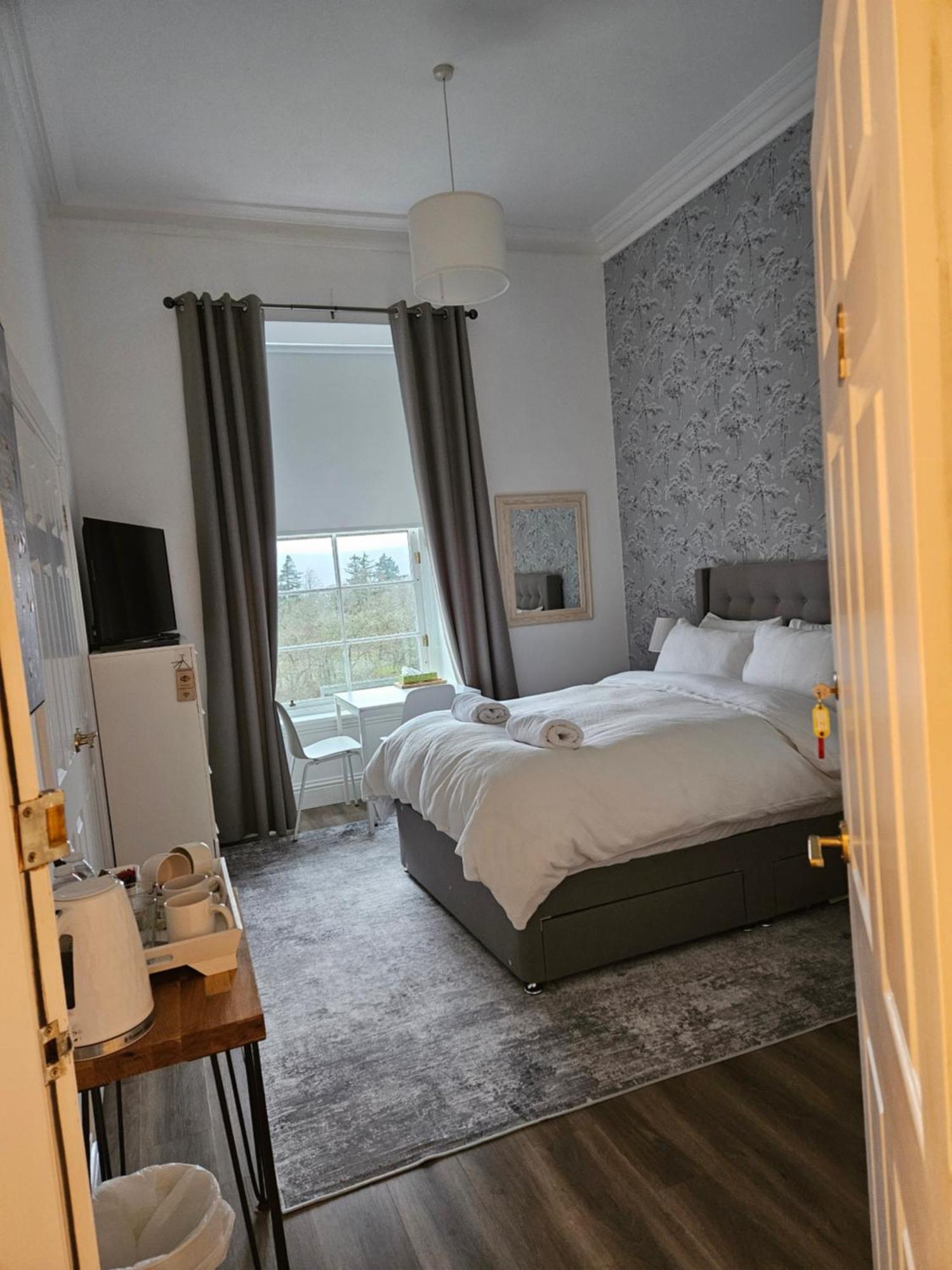 Langhouse Castle Bed And Breakfast Inverkip Eksteriør billede